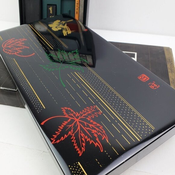 Japanese Calligraphy Set Vintage K-47 Case Box, Brush, Stamps, Paper Weight Etc. - Picture 10 of 13